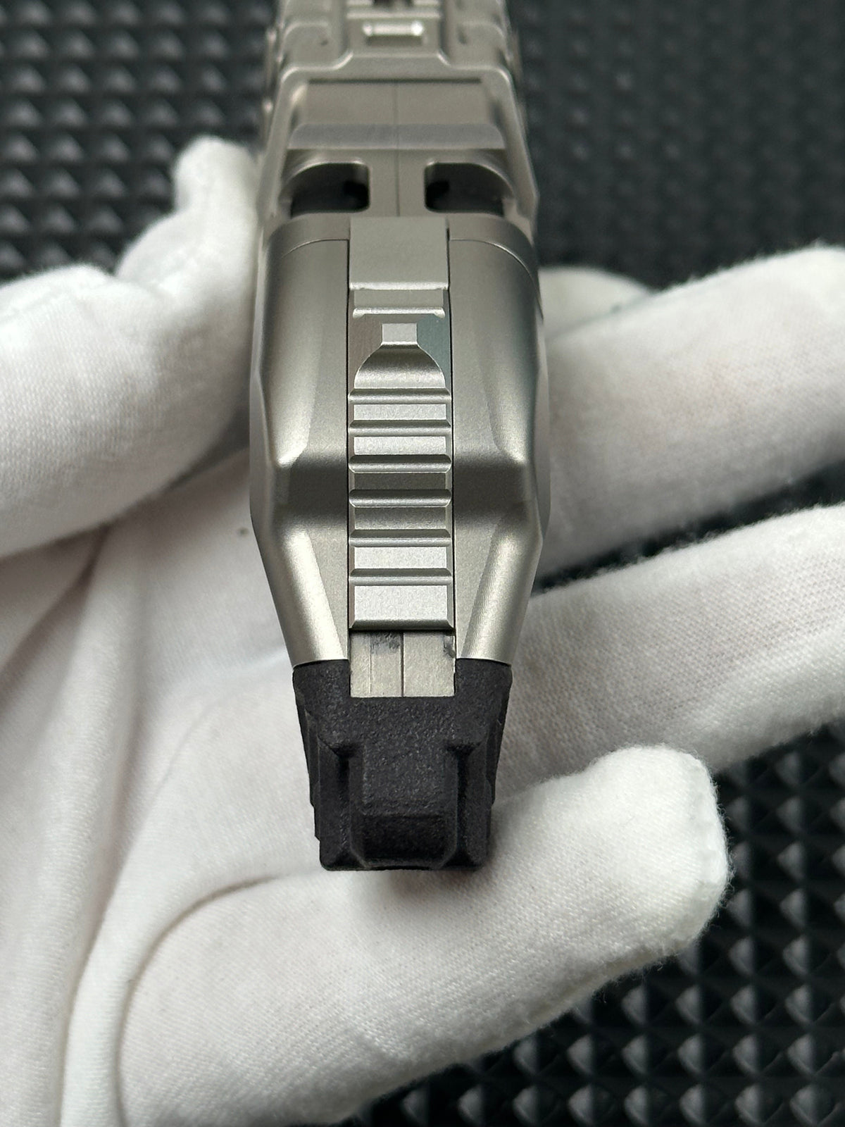Punnk Titanium