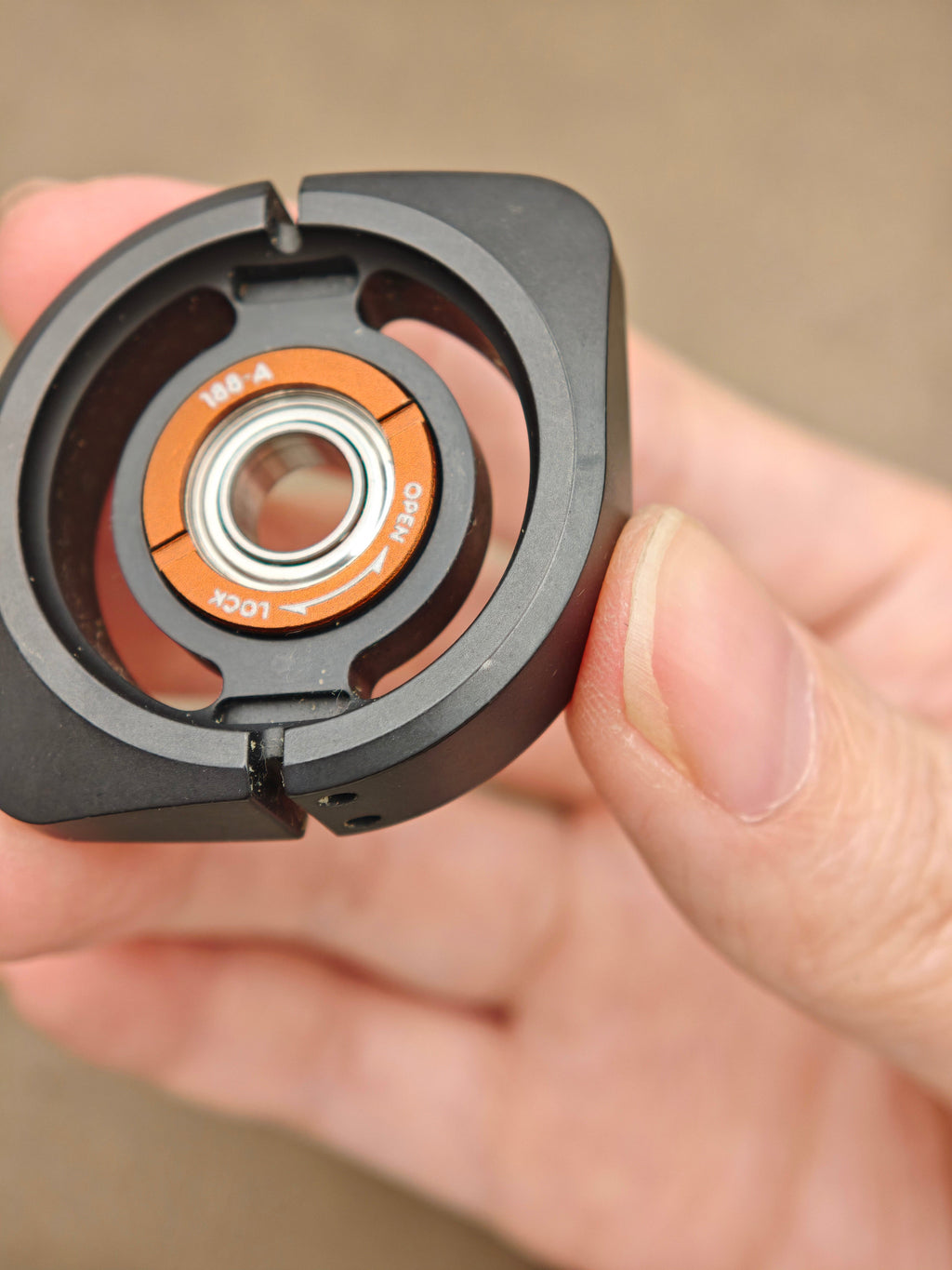BIT 04 Zirconium
